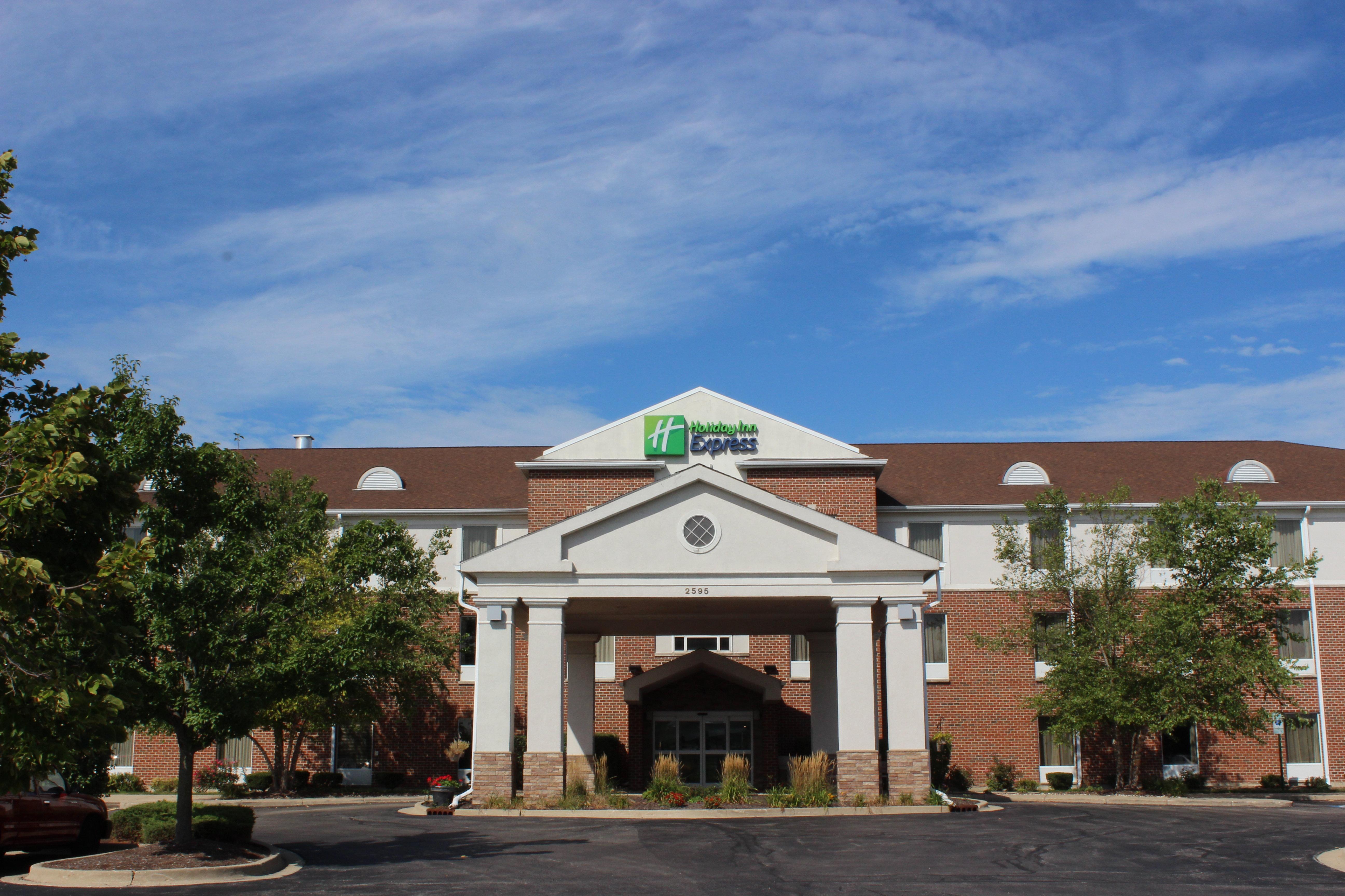 Holiday Inn Express Hotel & Suites Chicago-Algonquin By Ihg Εξωτερικό φωτογραφία
