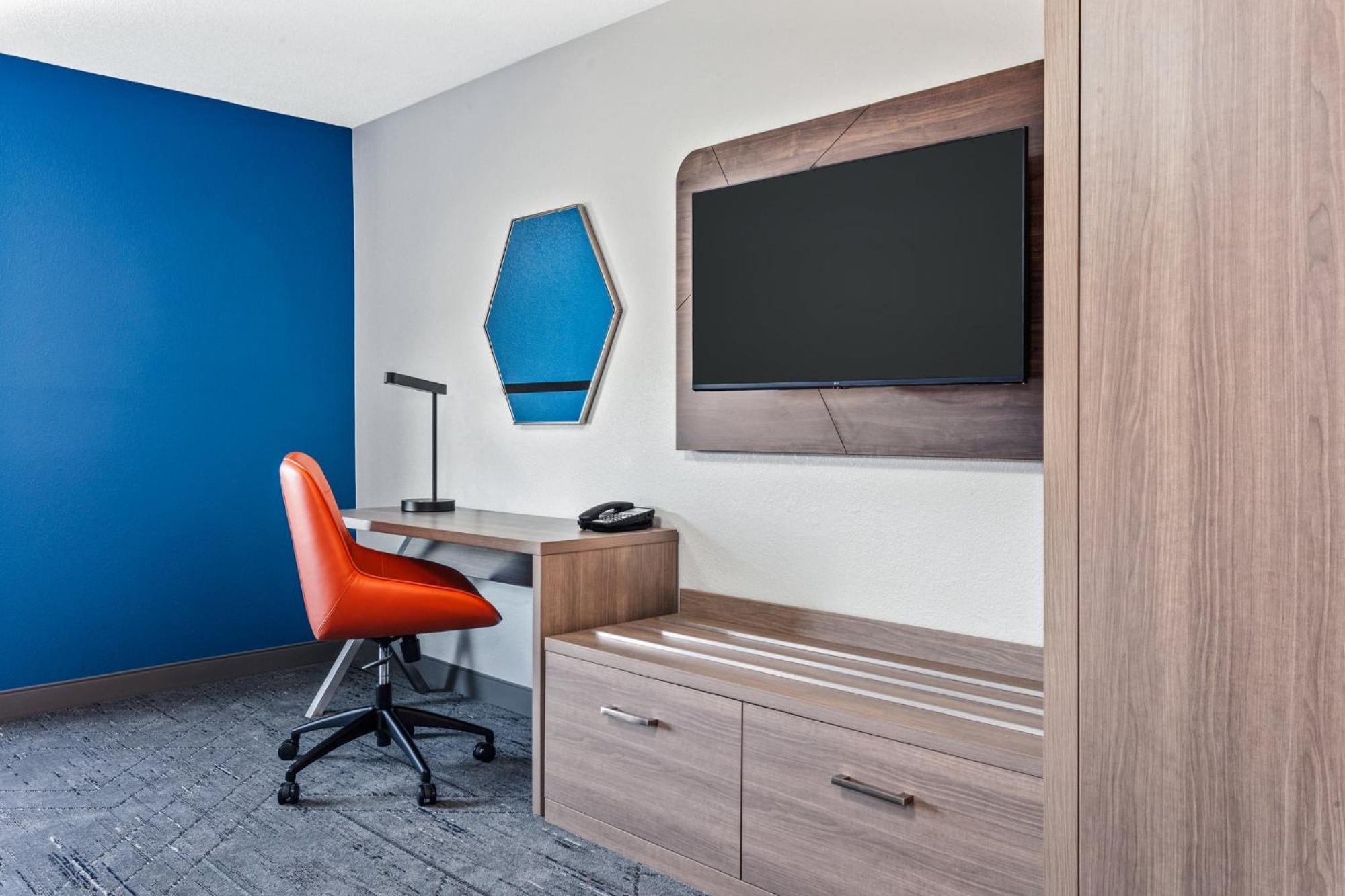 Holiday Inn Express Hotel & Suites Chicago-Algonquin By Ihg Εξωτερικό φωτογραφία