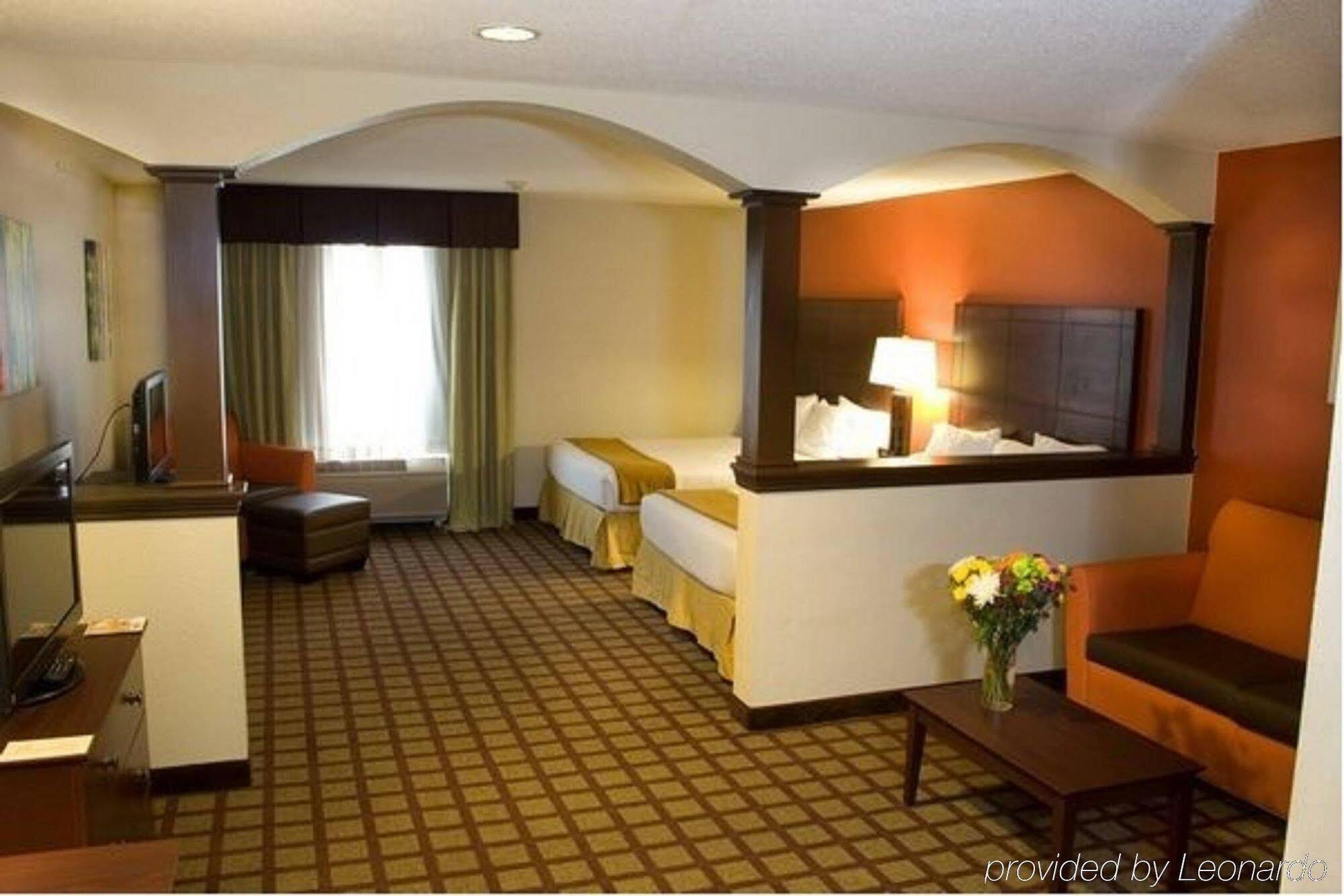 Holiday Inn Express Hotel & Suites Chicago-Algonquin By Ihg Εξωτερικό φωτογραφία